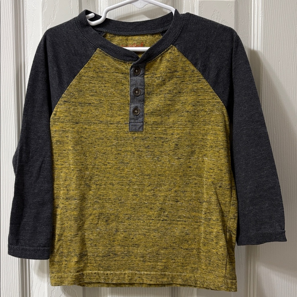 Boys Cat & Jack Heathered Yellow and Gray Shirt